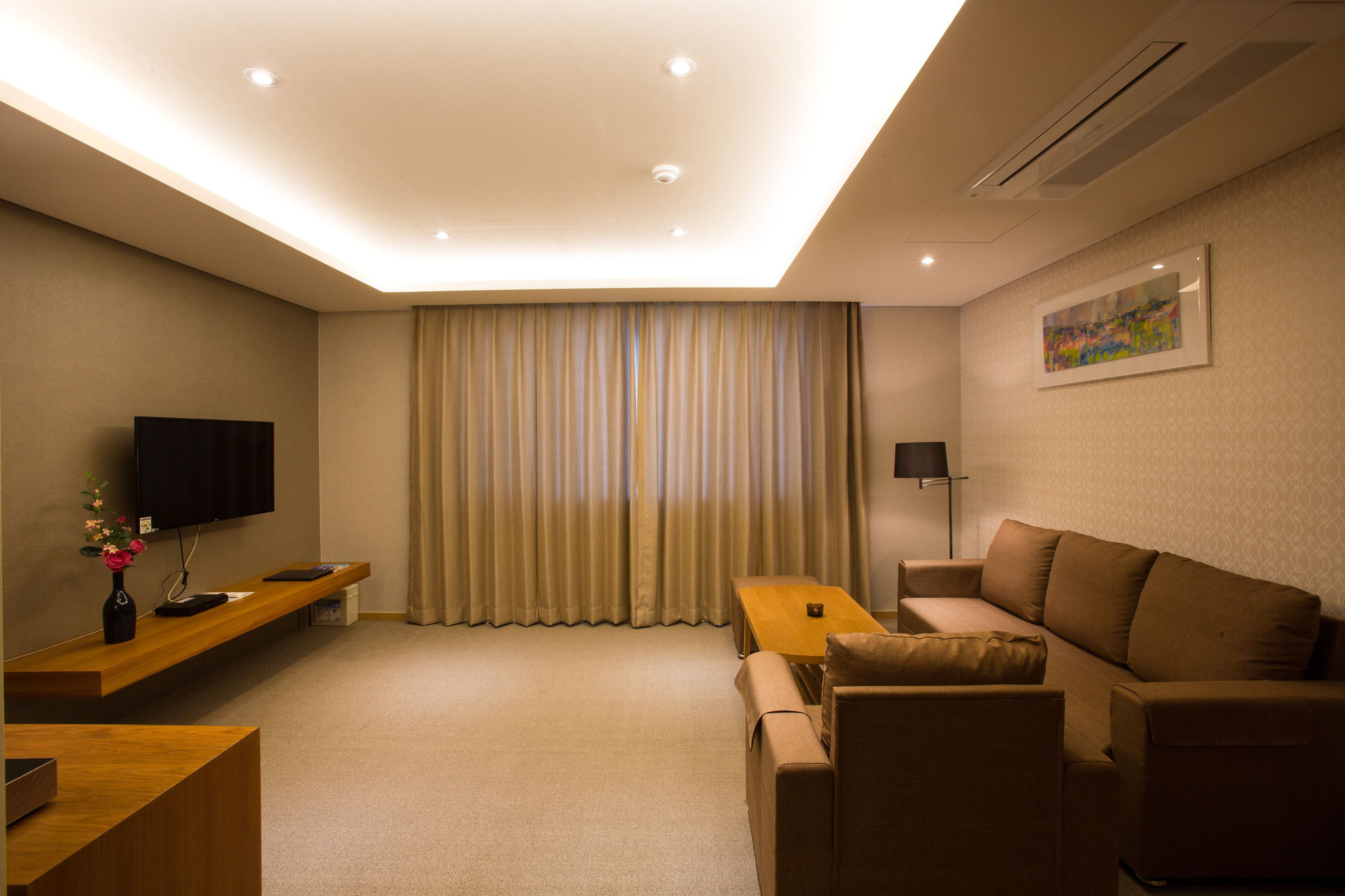 Dong Gyeong Hotel Tongyeong Exterior foto