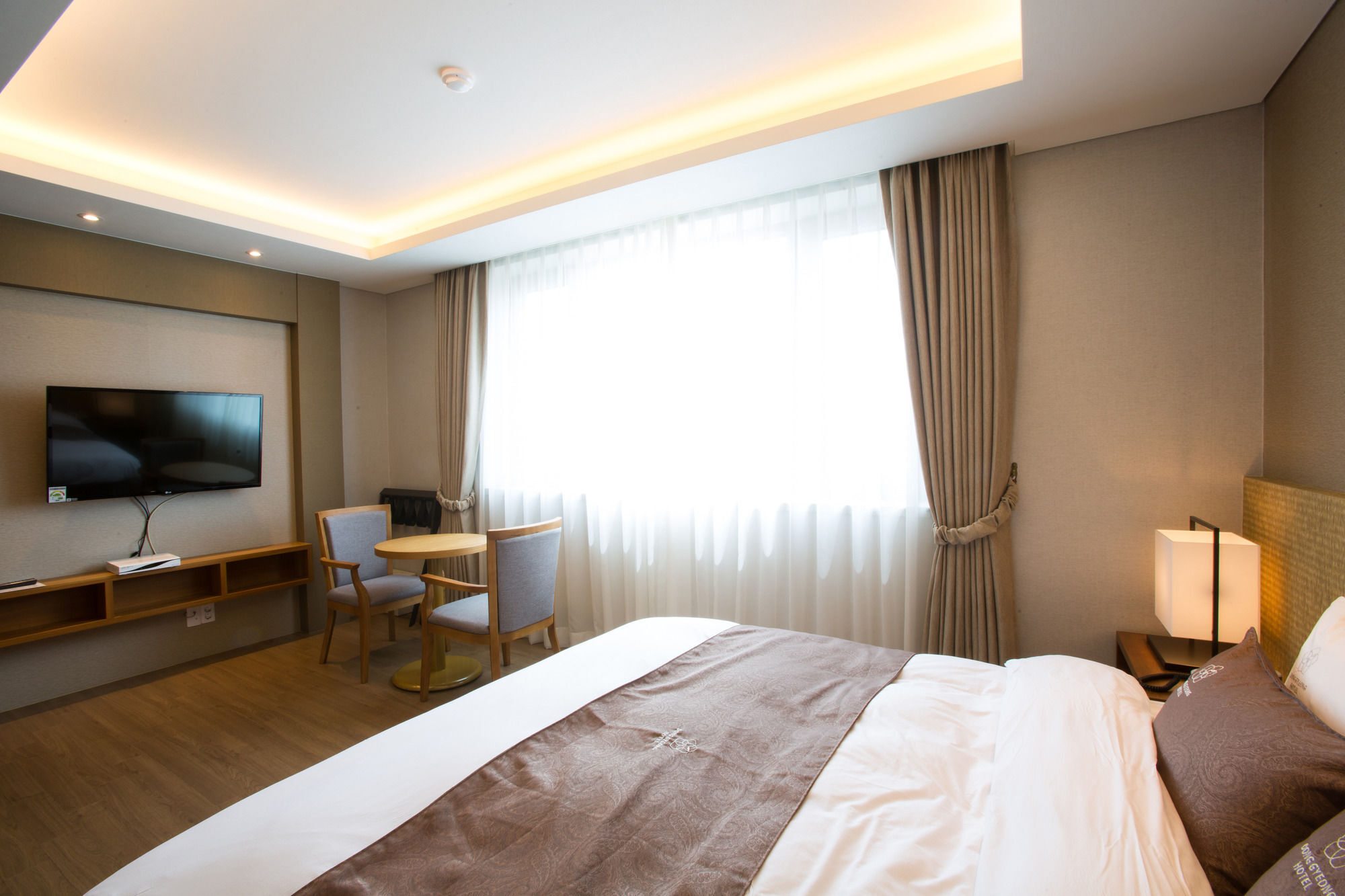 Dong Gyeong Hotel Tongyeong Exterior foto