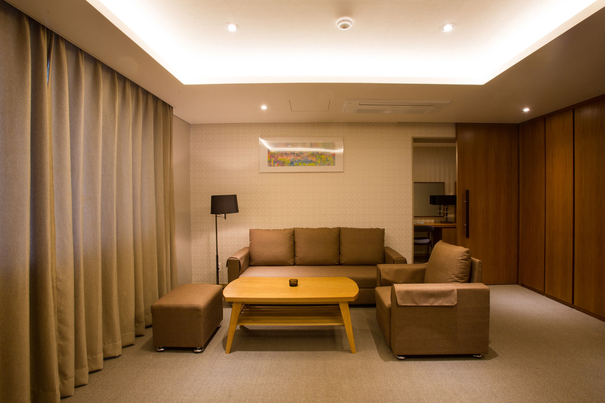 Dong Gyeong Hotel Tongyeong Exterior foto